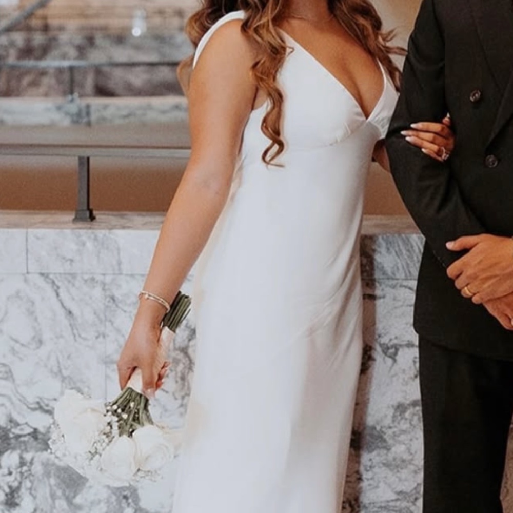 Meshki Bridal Dress - size M